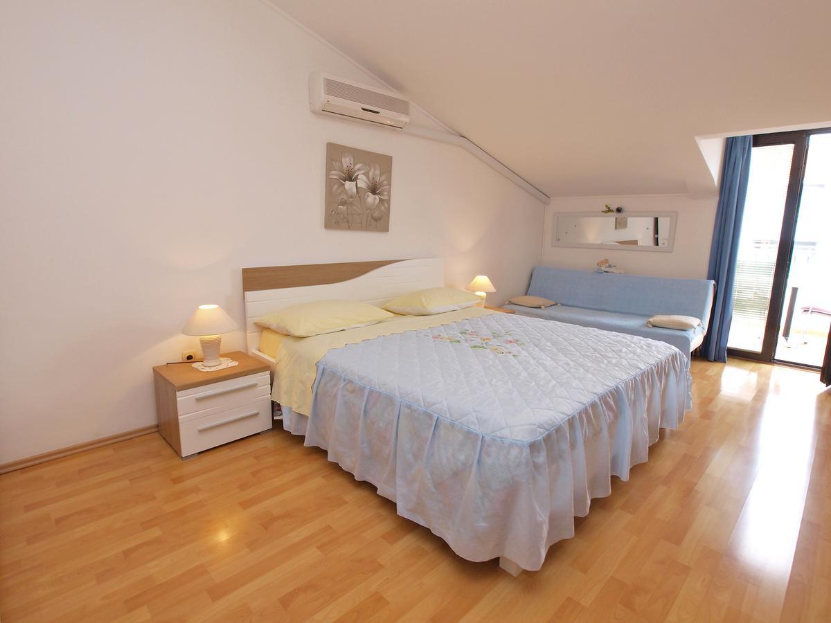 Apartments Milan 1048 โรวีน ภายนอก รูปภาพ