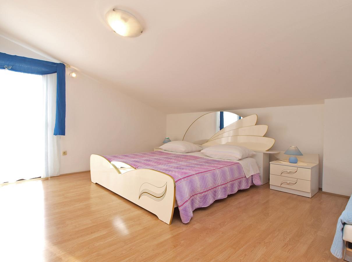 Apartments Milan 1048 โรวีน ภายนอก รูปภาพ