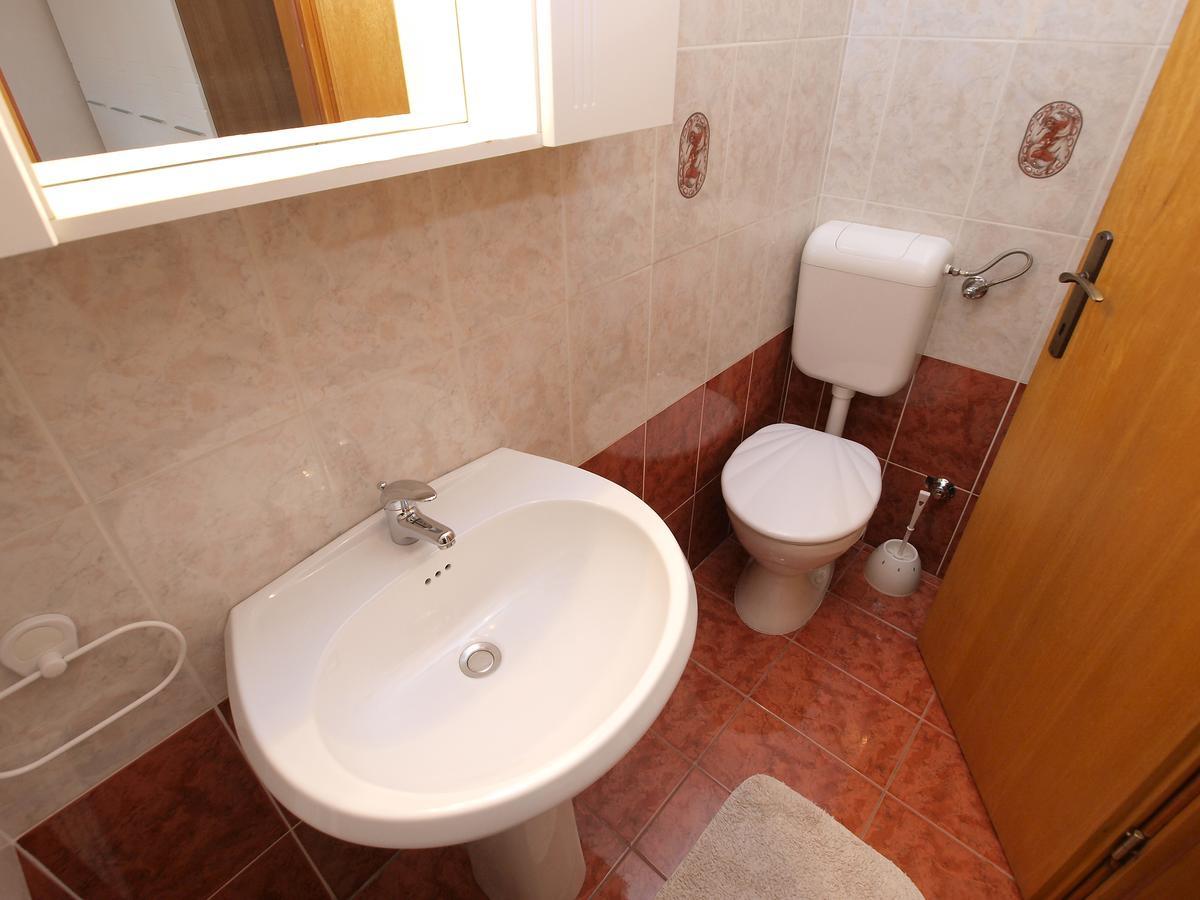 Apartments Milan 1048 โรวีน ภายนอก รูปภาพ
