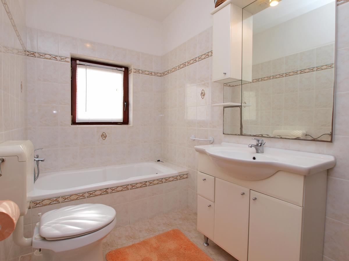 Apartments Milan 1048 โรวีน ภายนอก รูปภาพ
